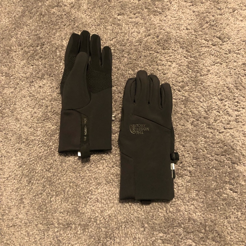 North face women’s gloves